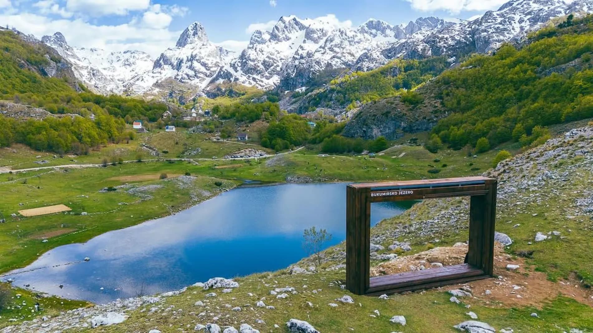 Photo frame viewpoint above Bukumirsko Lake