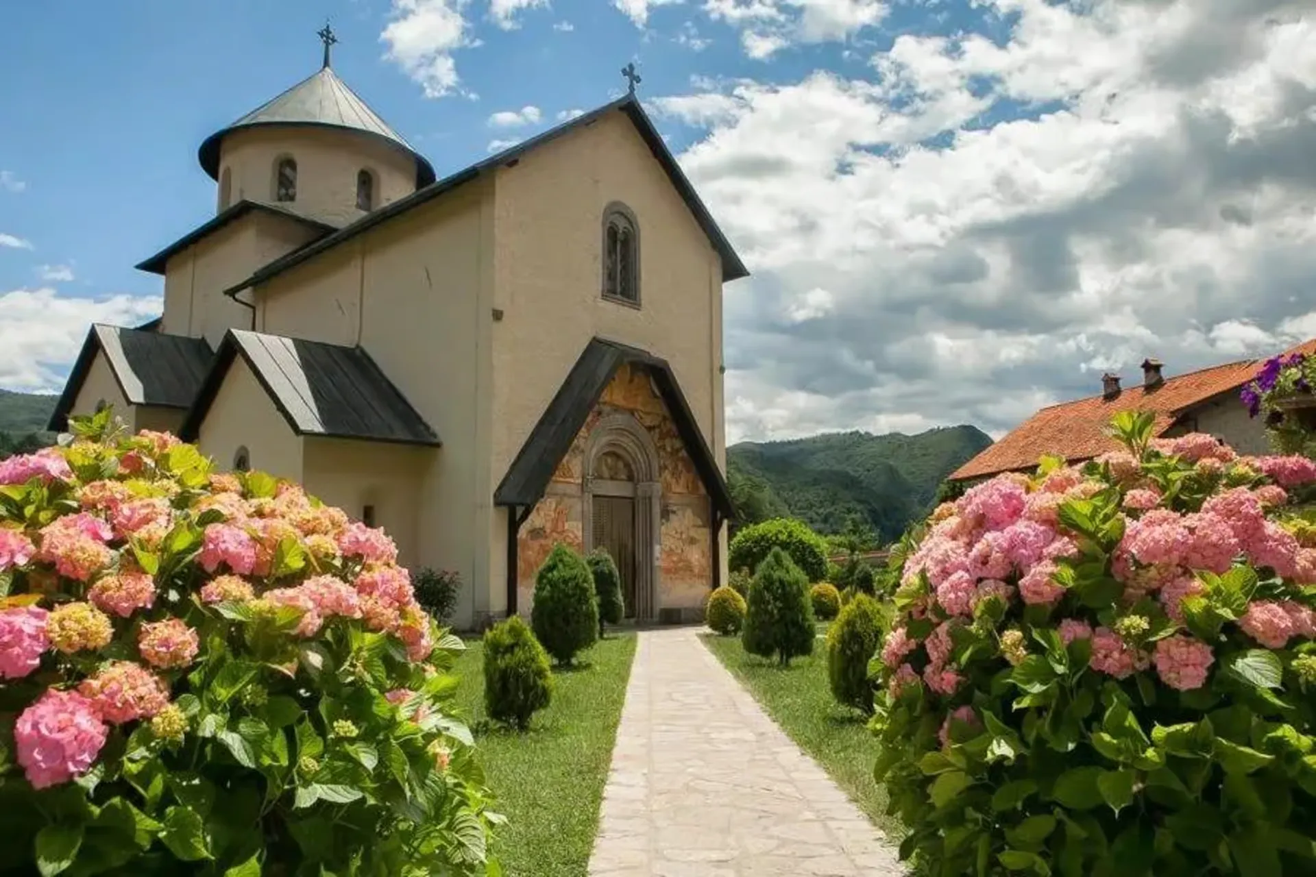 Kolašin private tour: Morača Canyon and monastery